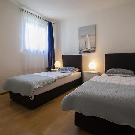 Aurora Apartment