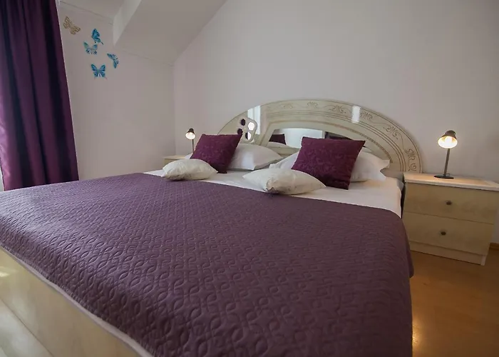 Lägenhet Aurora Bol